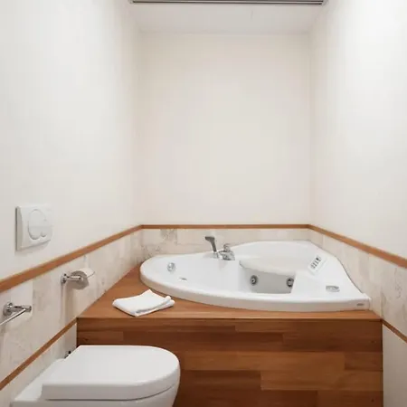 Santa Maria Novella Stylish Loft Great Location-hosted By Sweetstay *